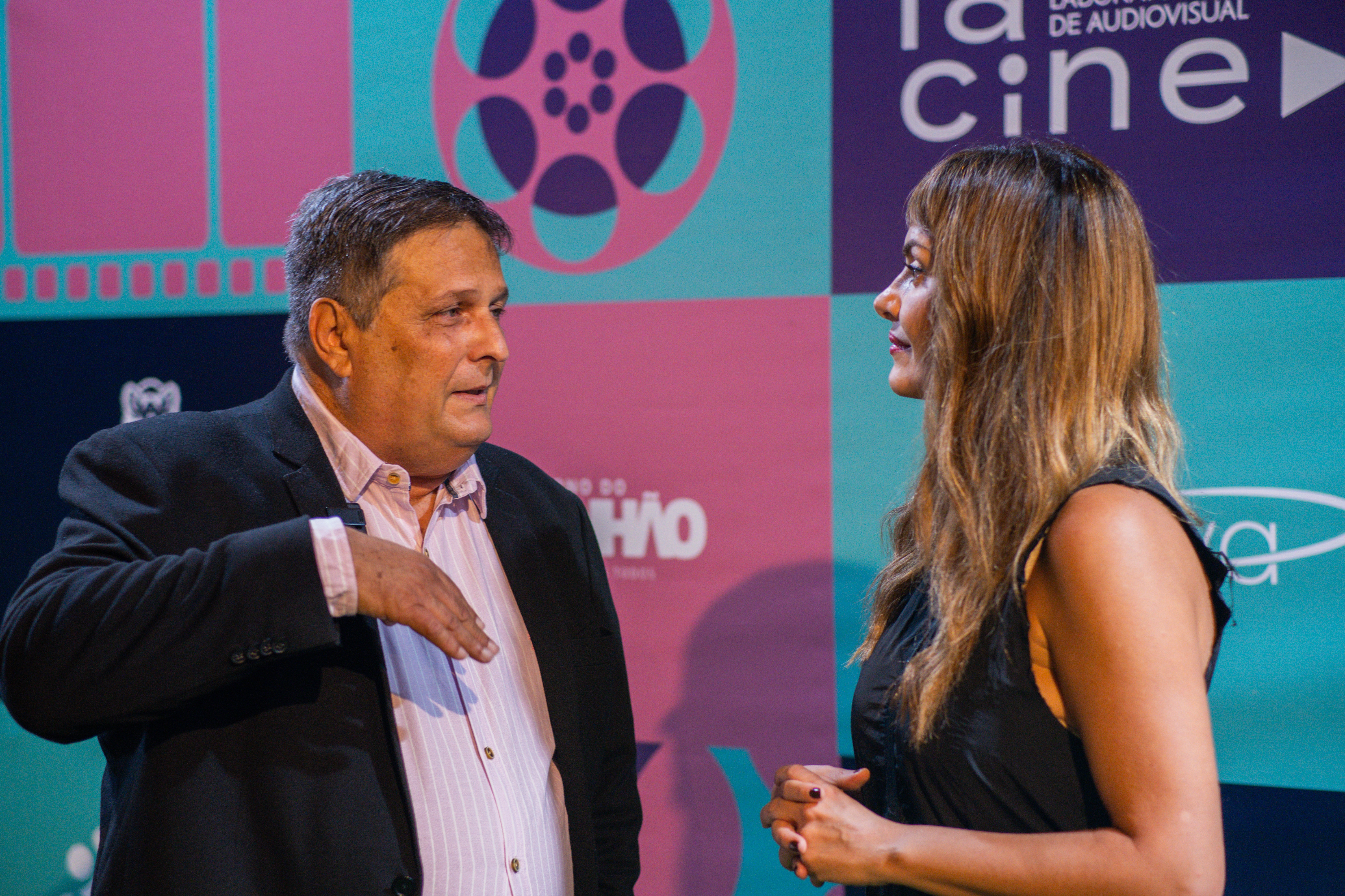 Autoridades e artistas discutindo a importância do Lacine no Maranhão